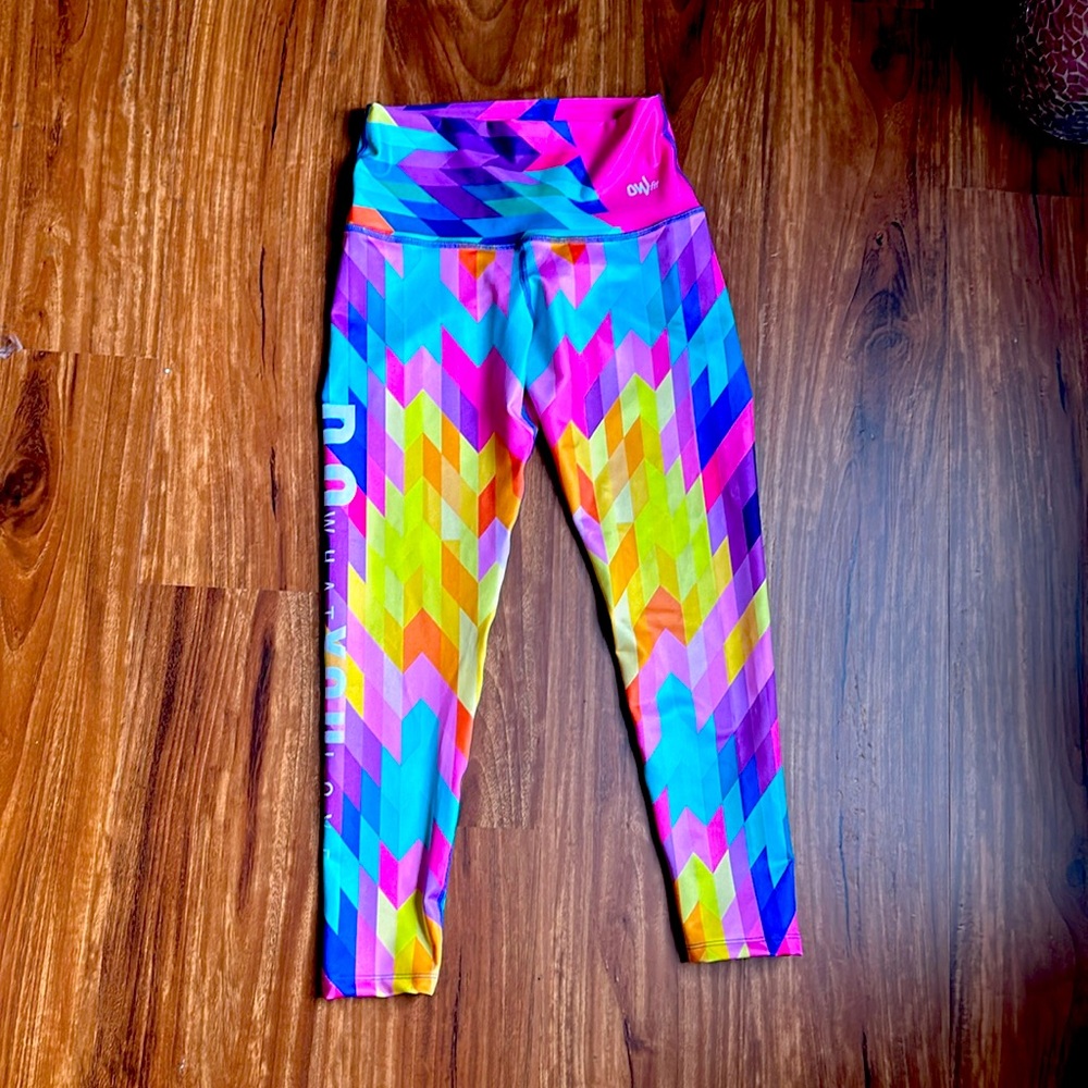 Owfit Leggings vibrant pattern - Never worn- One Size